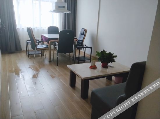 Ронгшан: Vienna 3 Best Hotel Haikou Chengmai Old Town Store