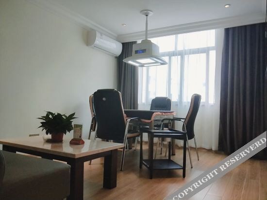 Ронгшан: Vienna 3 Best Hotel Haikou Chengmai Old Town Store