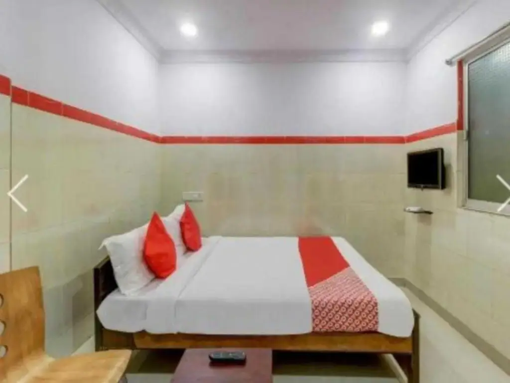 Шамшабад: Oyo Flagship 81481 Hotel Anix Residency