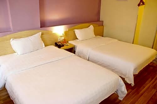 Чжуншань: 7Days Inn Zhongshan Dongsheng Town Government