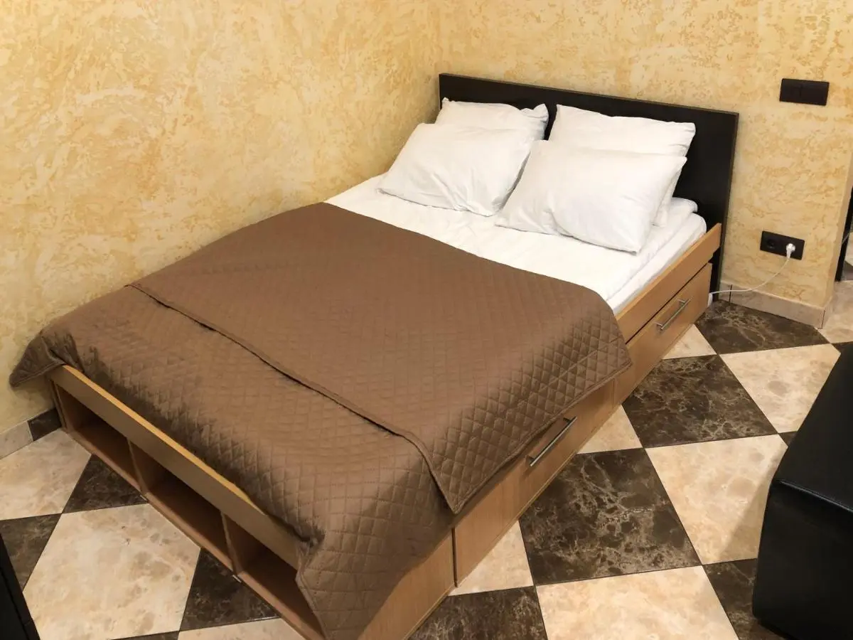 Адлер: Studio apartment in Crown