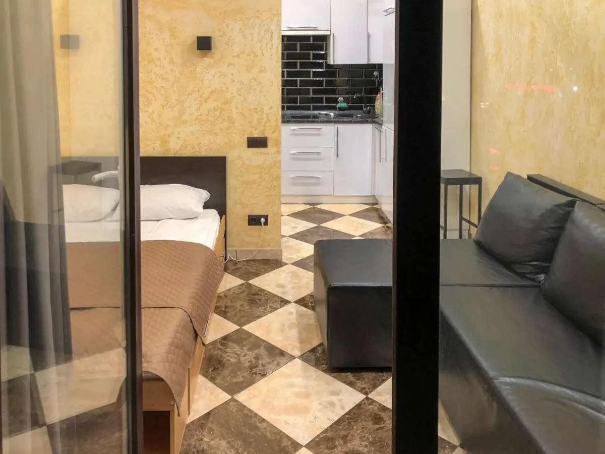 Адлер: Studio apartment in Crown