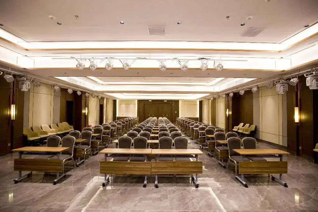 Харбин: Holiday Inn Express Harbin Exhibition Center