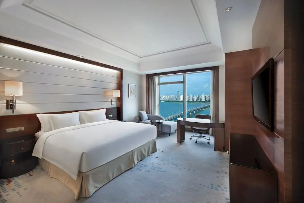 Наньчан: Crowne Plaza Nanchang Riverside, an IHG Hotel