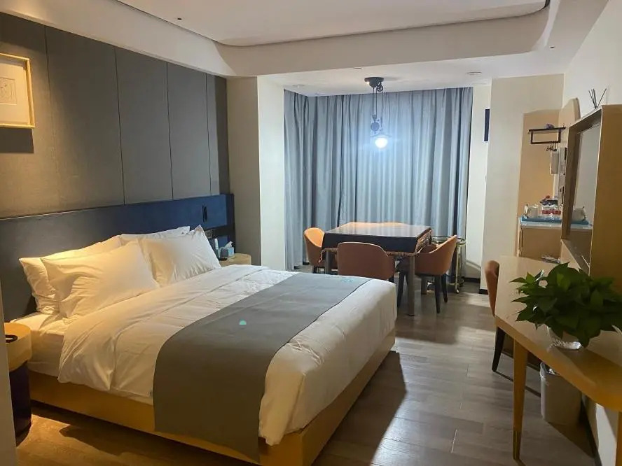 Тунжень: LanOu Hotel Tongren Wanshan Jinlin Avenue