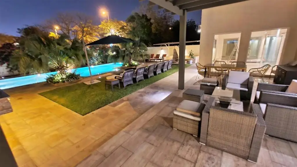 Дубай: Dubai Marina Villa up 20 guest huge Private Pool