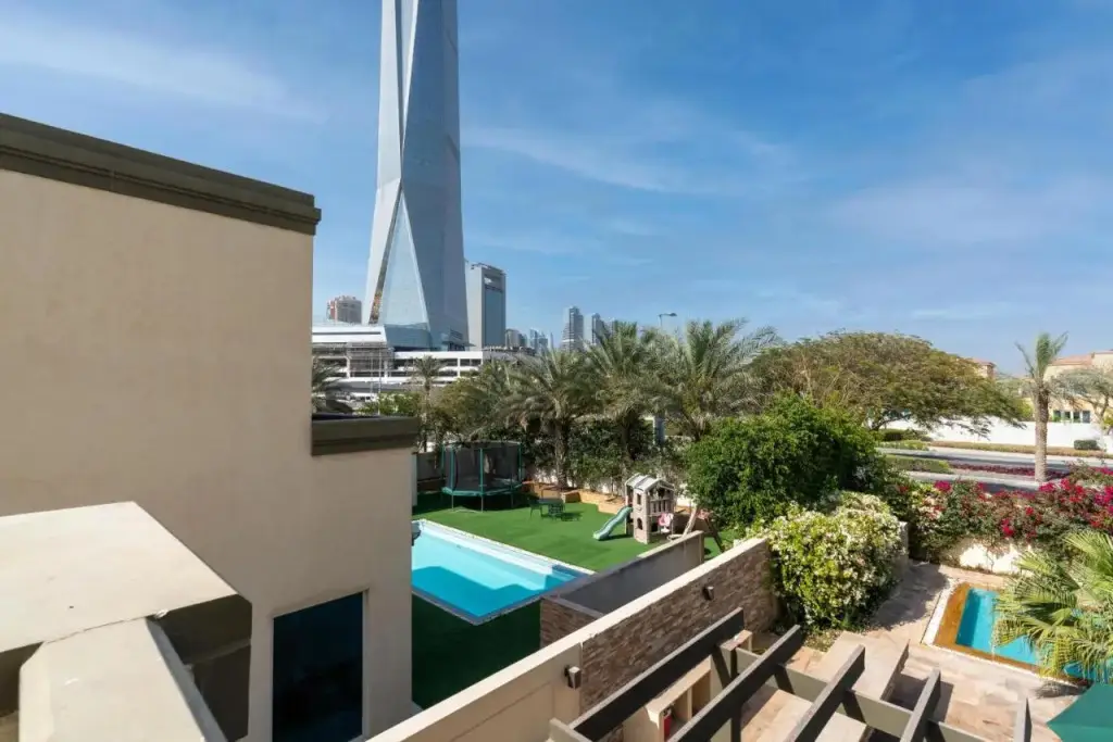 Дубай: Dubai Marina Villa up 20 guest huge Private Pool