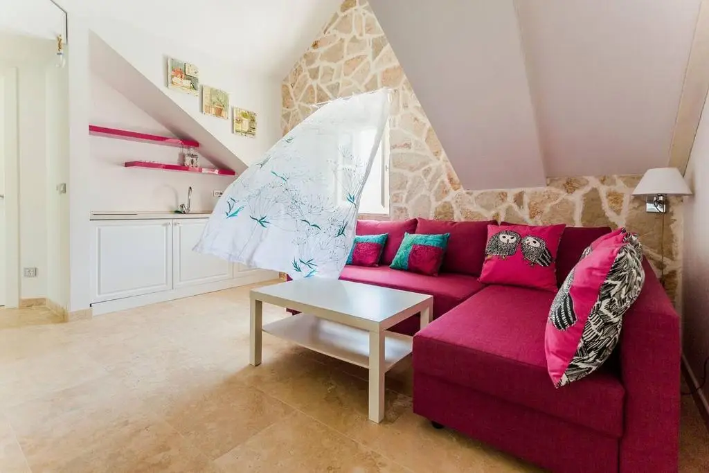 Пераст: Luxury 6 bedroom house on waterfront