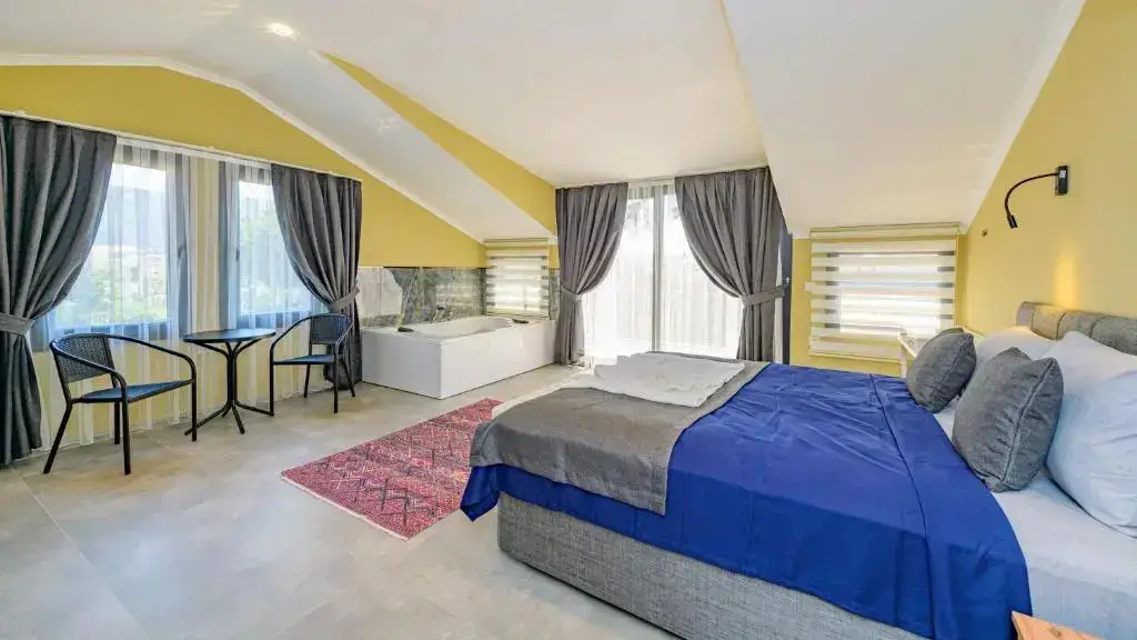 Фетхие: Söğüt 1 - 4 Bedroom with jacuzzi in Fethiye