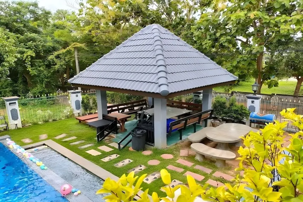 Саттахип: Siriniran Homestay