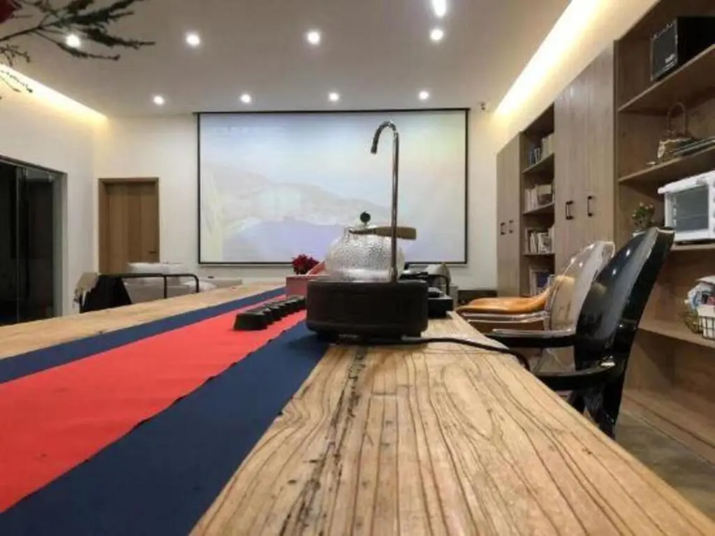 Куньмин: No Flowers Boutique Hostel