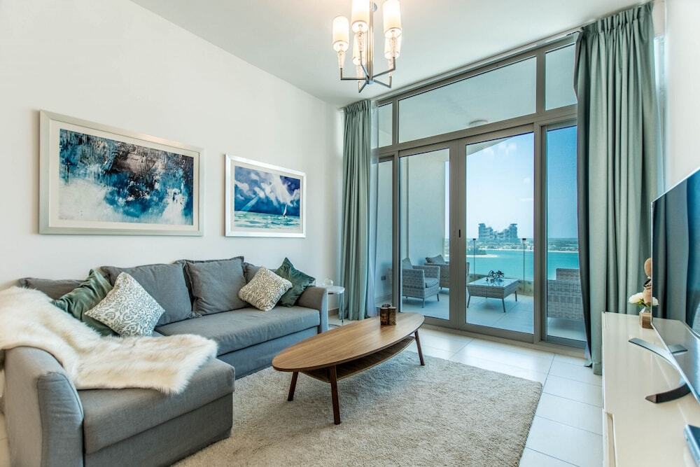 Дубай: KeyHost - Chic 1BR - Full Sea view - Palm Jumeirah - K760
