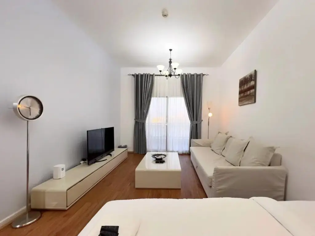 Дубай: Relaxing 1 Bedroom with All Facilities
