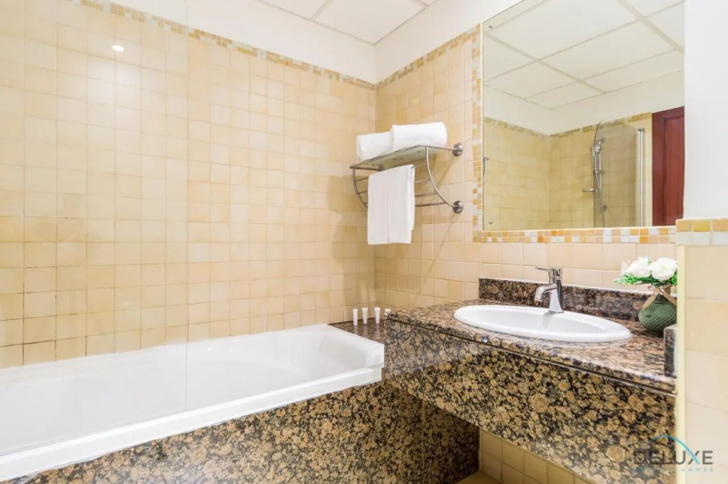 Pool Views Studio Minutes Away To Jbr Beach, Rimal 3 by Deluxe Holiday Homes — фото 1