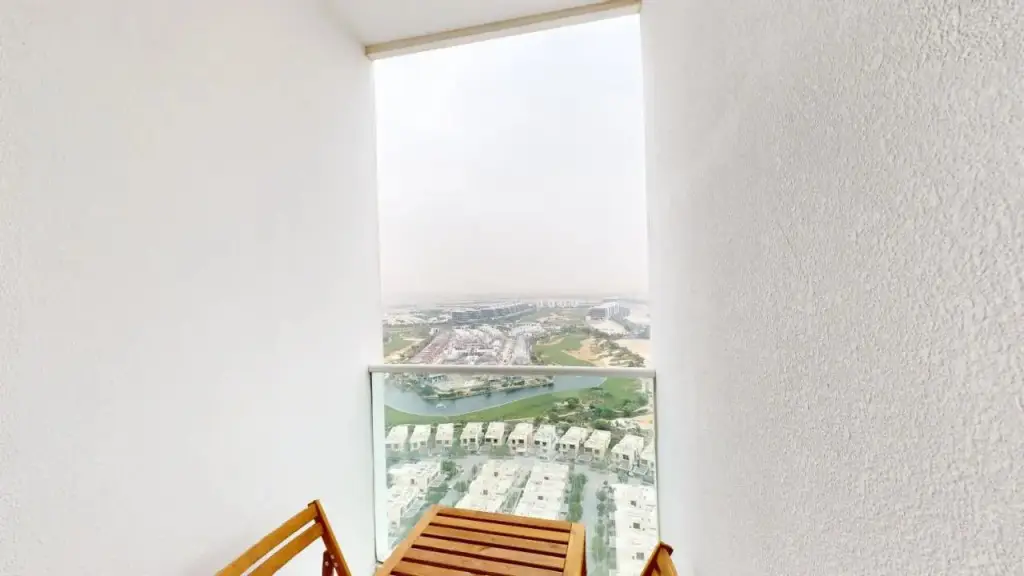Дубай: Primestay - Carson Tower a in Damac Hills