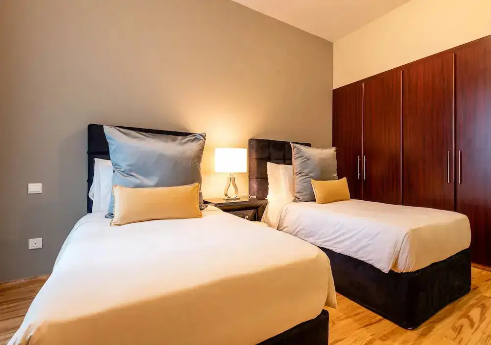 Дубай: Dubai Marina - Jumeirah Living Marina Gate 3 3804