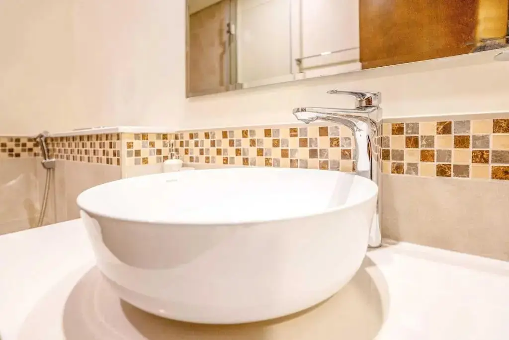 Дубай: Brand NEW 1BR - Business Bay - Burj Khalifa View 1303