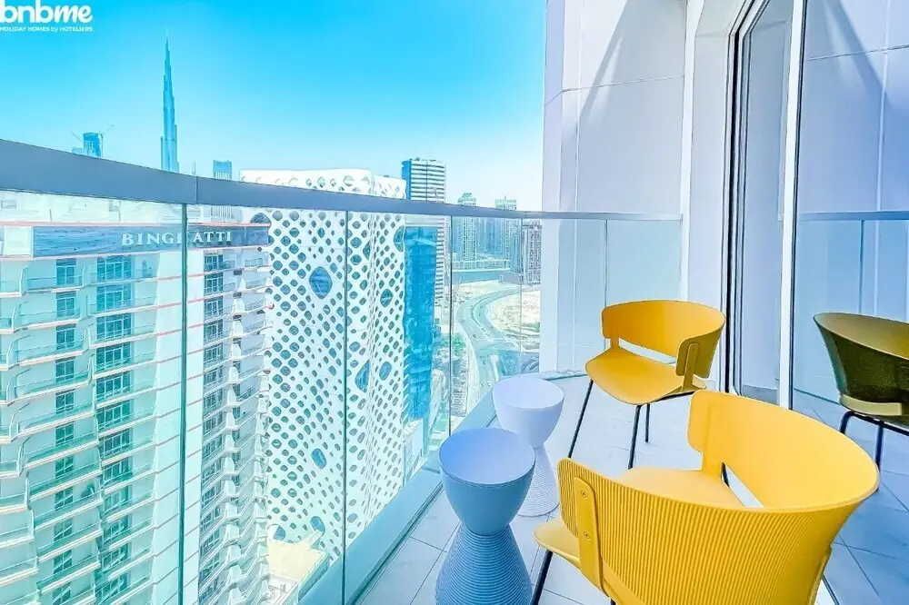 Дубай: Lake View Luxurious Studio- Bnbmehomes - 2606