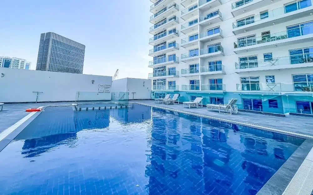 Дубай: Lake View Luxurious Studio- Bnbmehomes - 2606