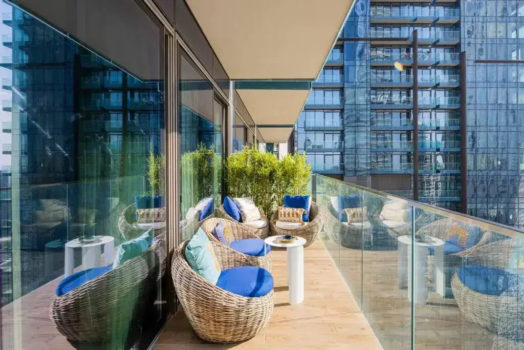 Mesmerizing 1BR w/ Full Marina View at Marina Gate — фото 1