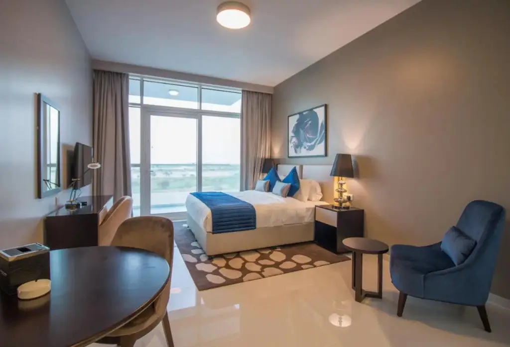 Дубай: Premium Studio with Beautiful Golf Course View