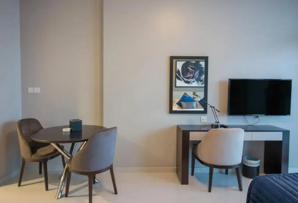 Дубай: Premium Studio with Beautiful Golf Course View