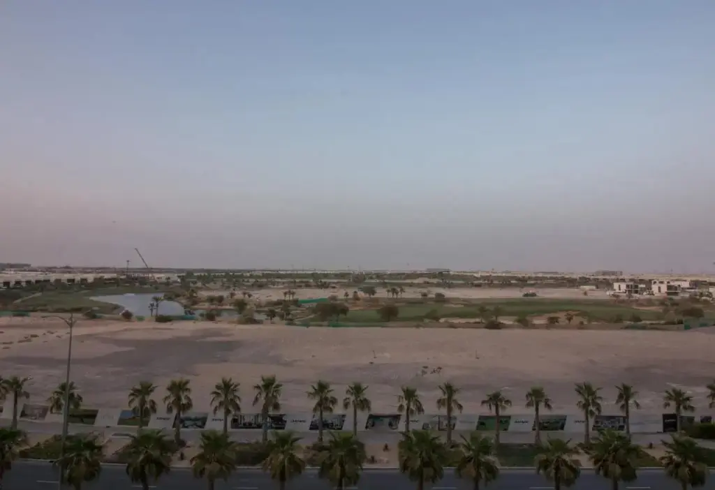 Дубай: Premium Studio with Beautiful Golf Course View