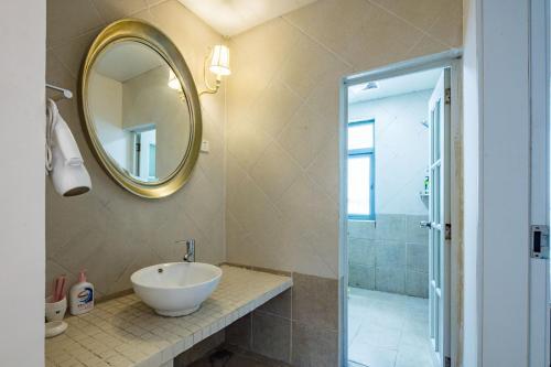 Чэнду: Chengdu Qingyang·Southwestern University of Finance And Economics Locals Apartment 00154480