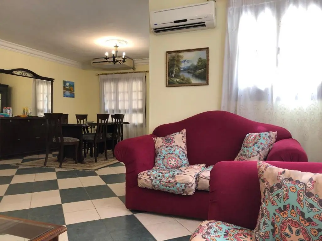 Каир: Three Bedrooms Apartment Degla Maadi