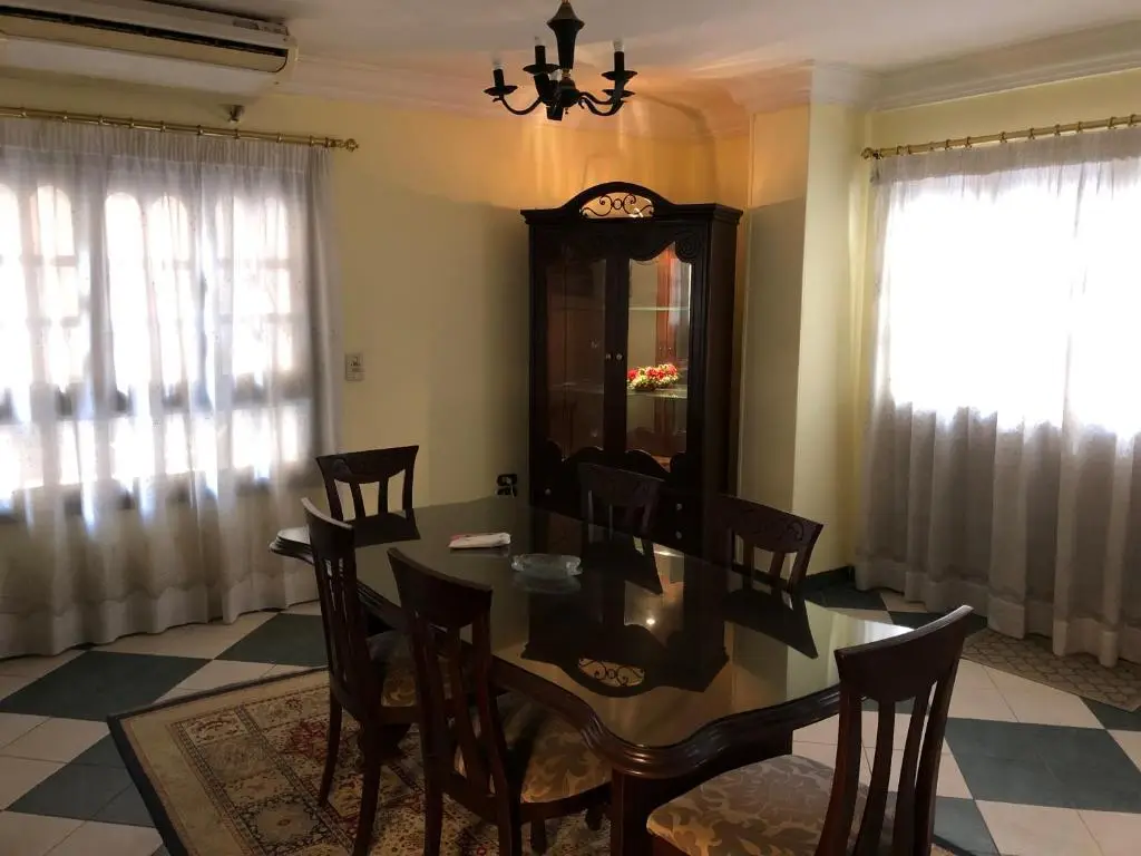 Каир: Three Bedrooms Apartment Degla Maadi