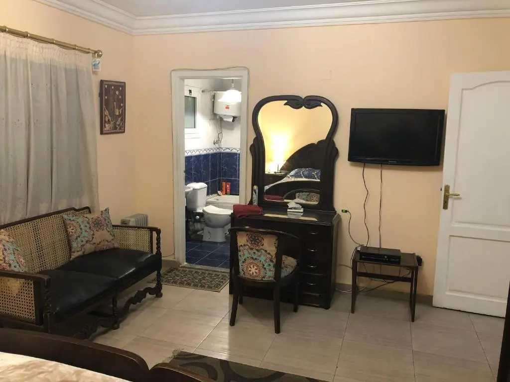Каир: Three Bedrooms Apartment Degla Maadi