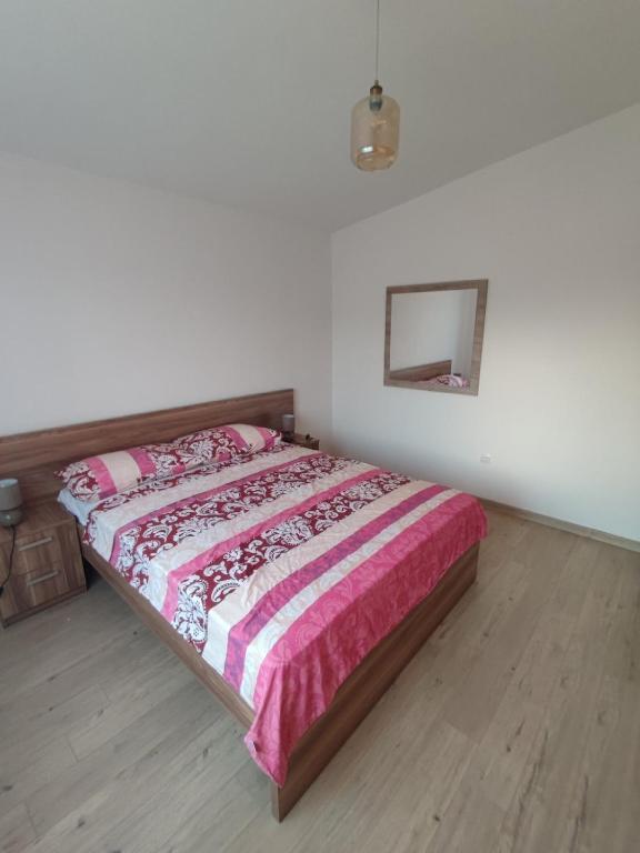Бар: Guest House Tomba