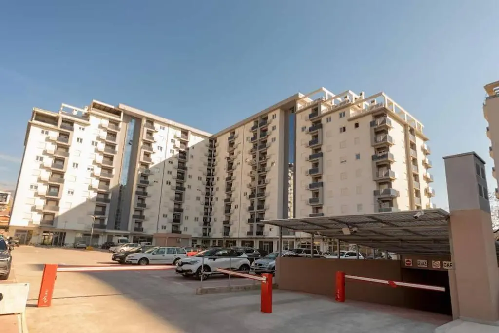 Бар: Lovely 4 person apartment with beautiful sea view
