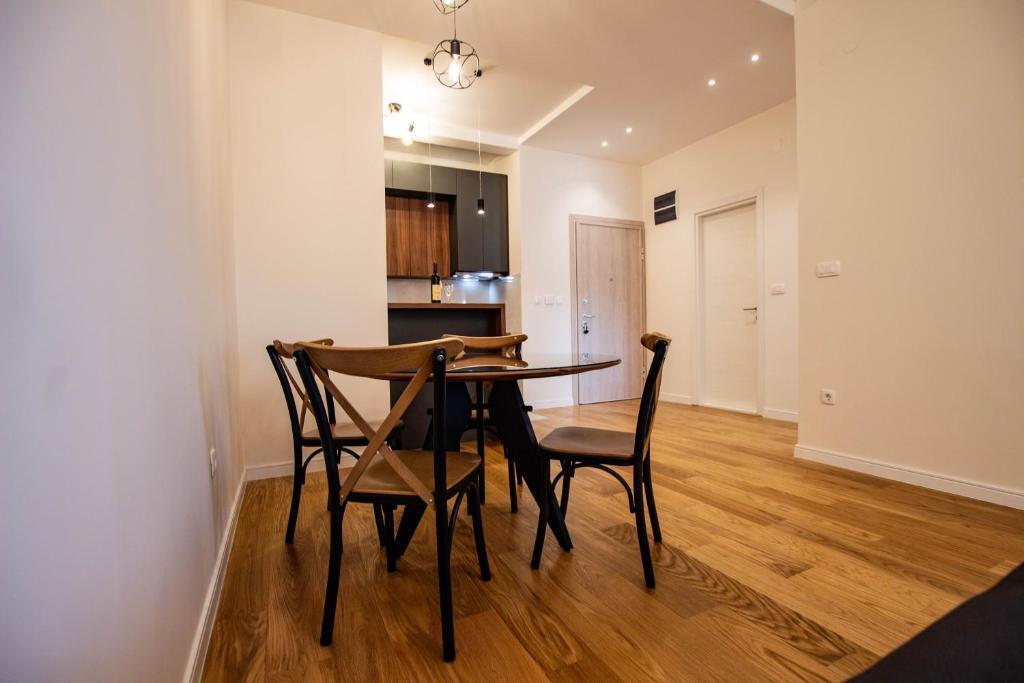Бар: Lovely 4 person apartment with beautiful sea view