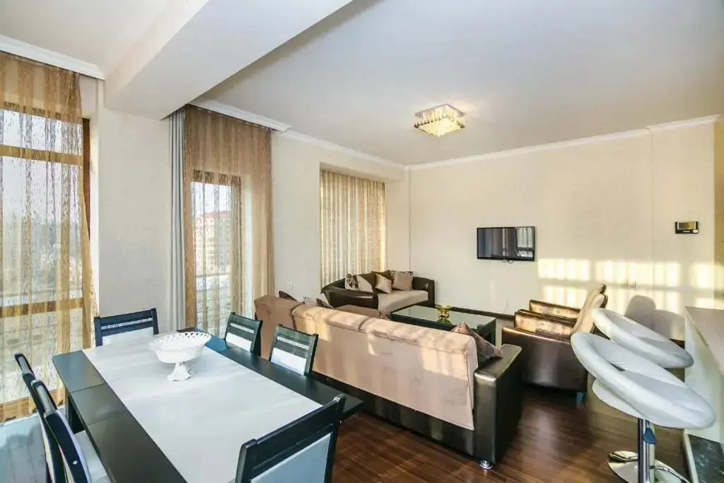 Баку: Luxe House in Nizami Street 1