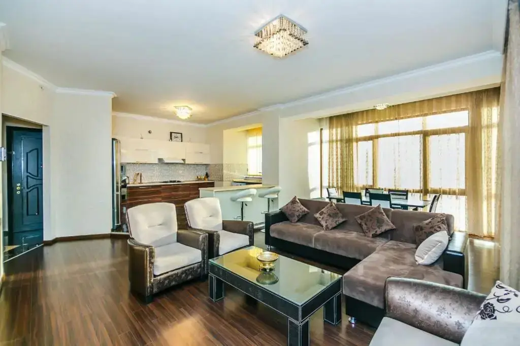 Баку: Luxe House in Nizami Street 1