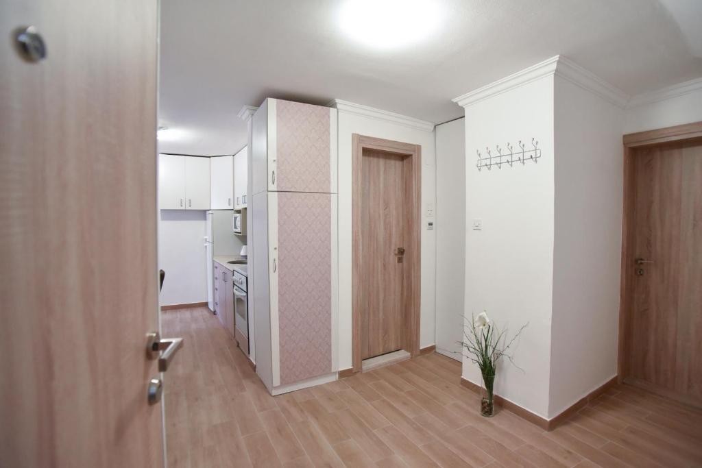 Бечичи: Palm square apartment 1