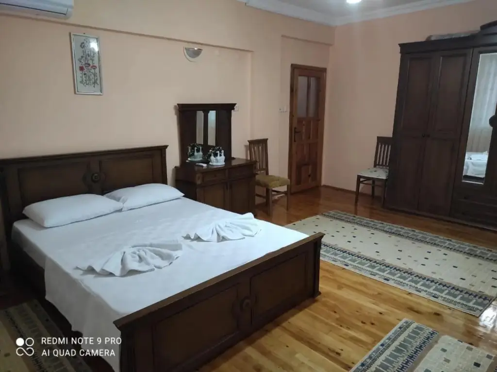 Демре: Demre Yener Apart