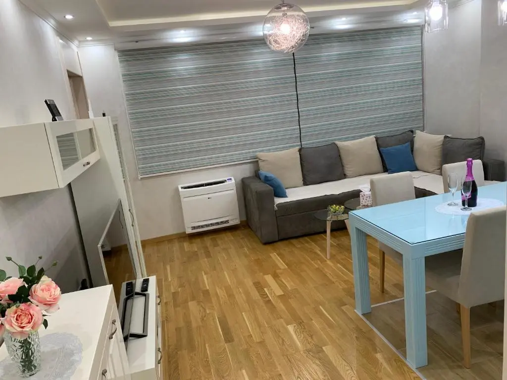 Будва: Panoramic sea view 3-bedroom apartment 50 m from the sea