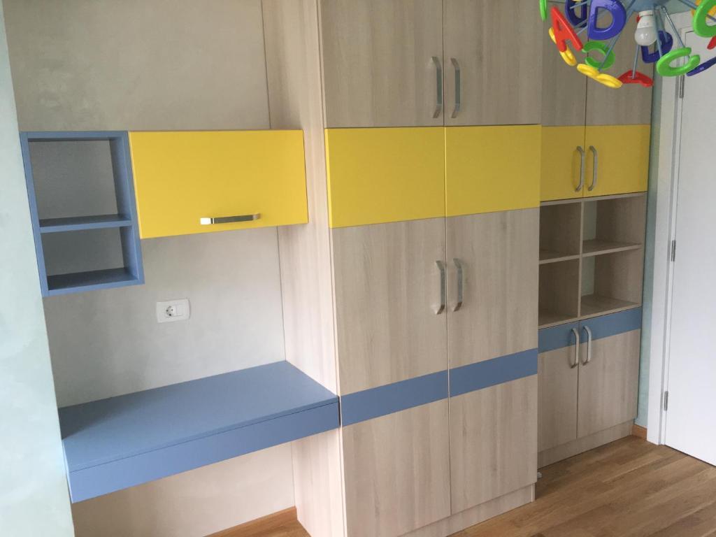 Будва: Panoramic sea view 3-bedroom apartment 50 m from the sea
