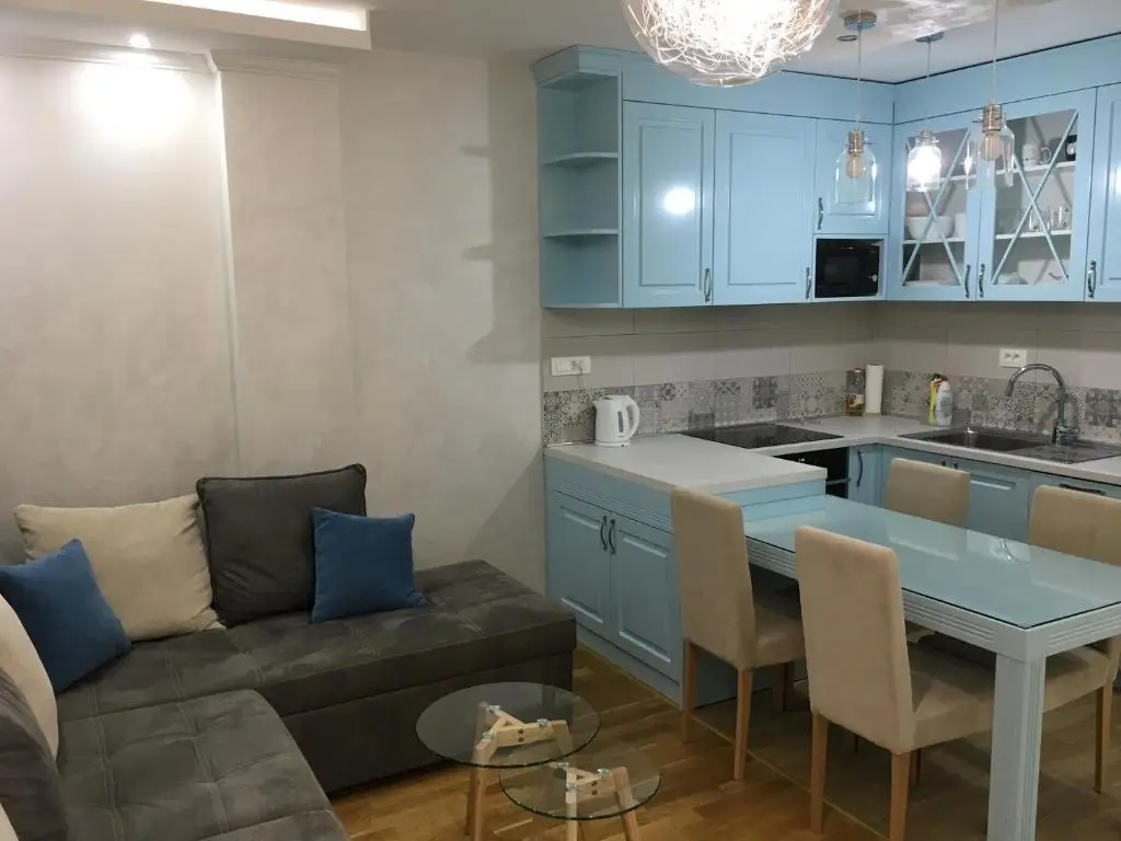 Будва: Panoramic sea view 3-bedroom apartment 50 m from the sea