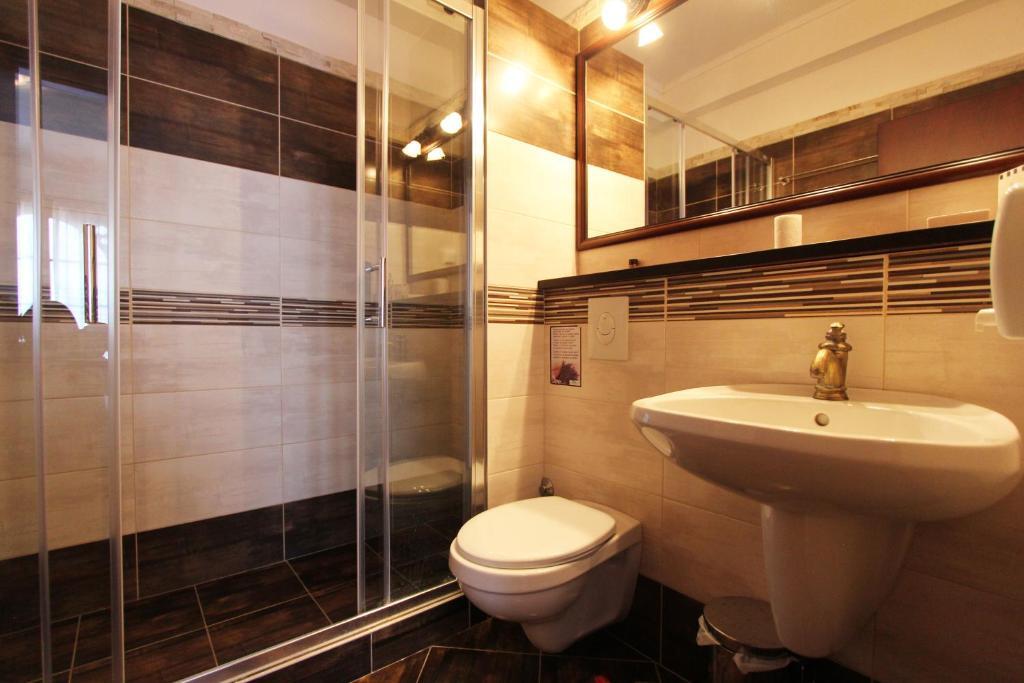 Столив: 3 BR Apartment in Boka Gardens complex