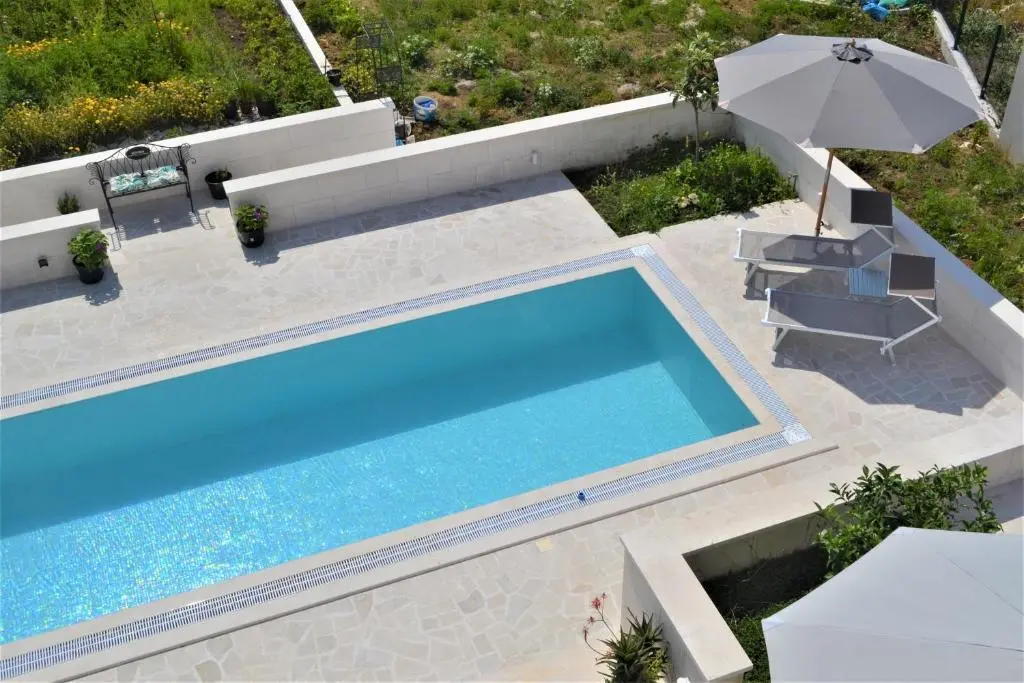 Загора: Sea view villa with a pool-3 apartments