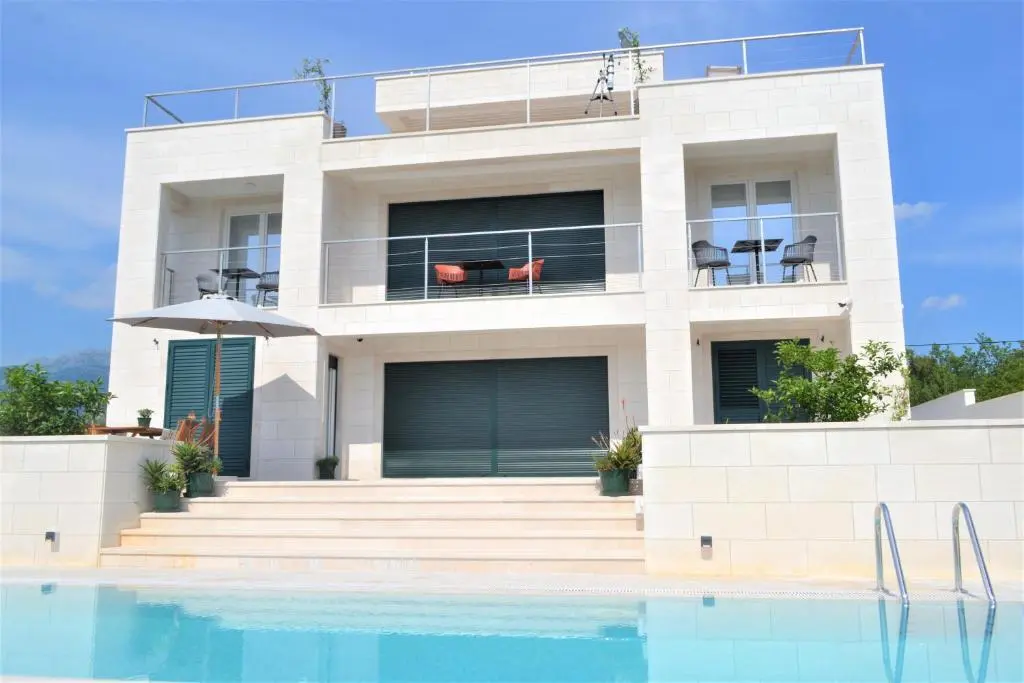 Загора: Sea view villa with a pool-3 apartments
