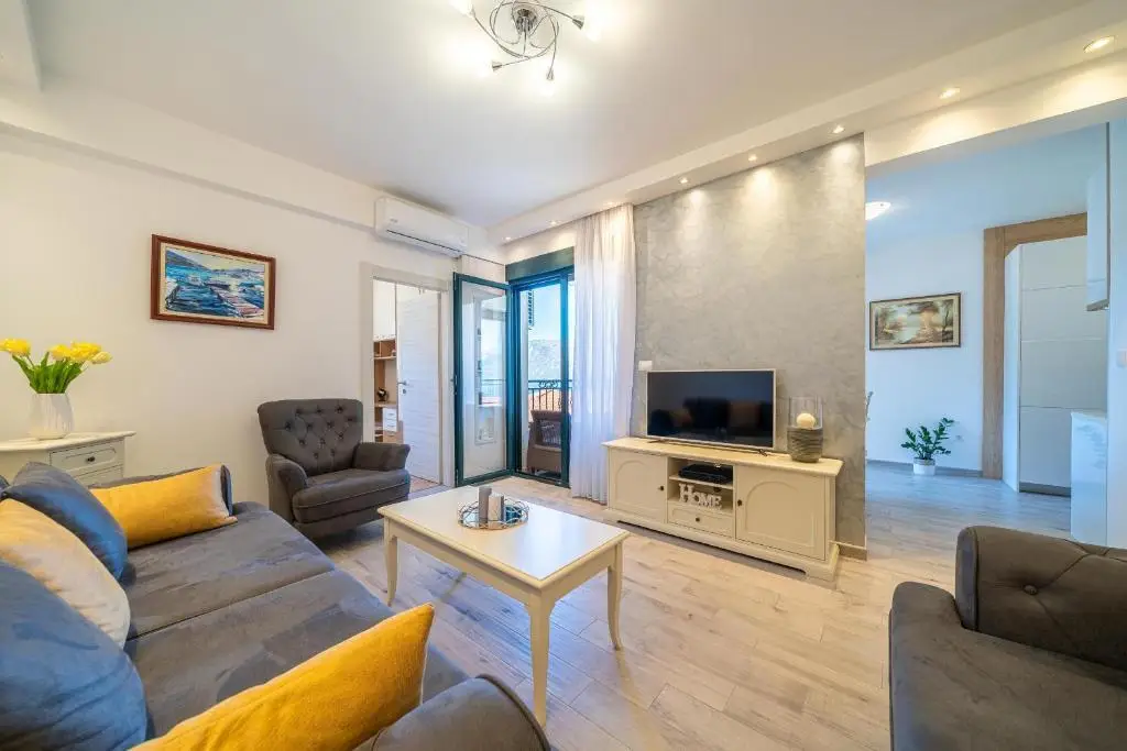 Доброта: Boka View Luxury Suite - With free Garage Parking