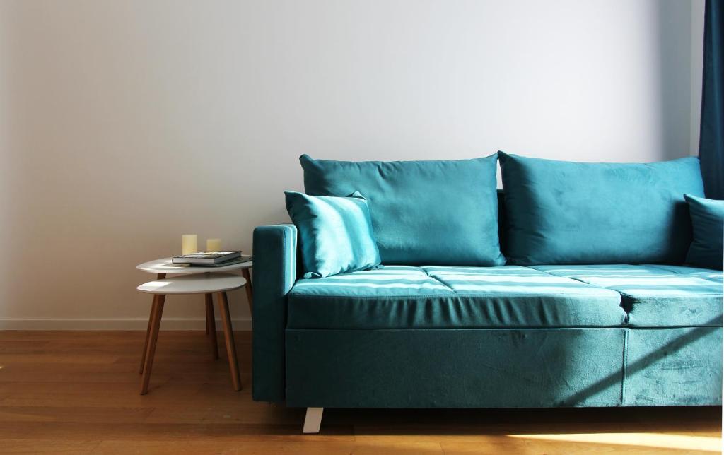 Доброта: Alkima 1 BR apartment with a sea view