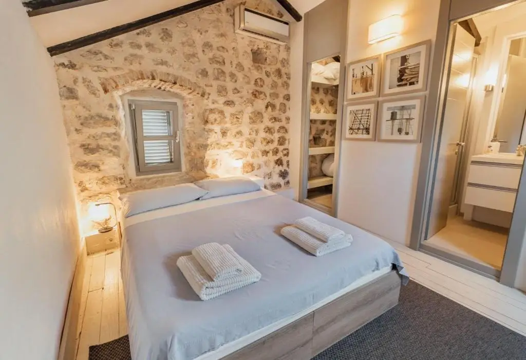 Доброта: 18th Century Villa in the UNESCO Bay of Kotor