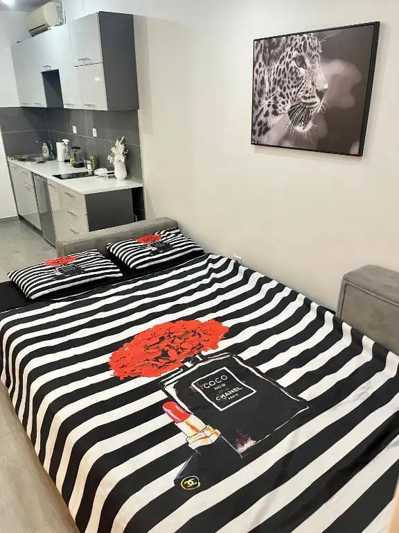 Доброта: Apartment Diamond -modern and lovely seaside studio apartment