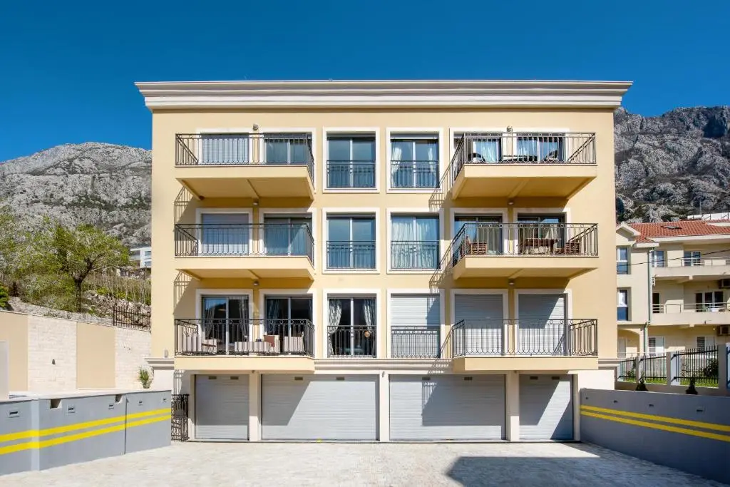 Доброта: 2MONTENEGRO LIMETA APARTMENTS with pool