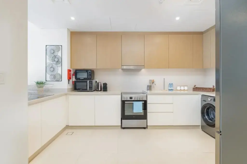 Дубай: Close To the Beach Sleeps 4 in 5242 Tower Dubai Marina